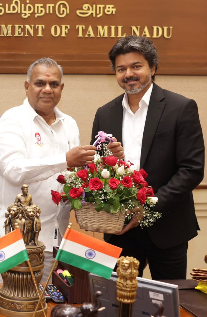 தளபதி விஜய் அவர்களுக்கு பிறந்தநாள் வாழ்த்து தெரிவிக்கும் புஸ்ஸி என். ஆனந்த்