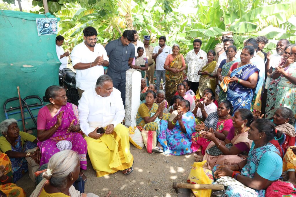 புஸ்ஸி என். ஆனந்த் விக்கிரவாண்டி வி.சாலை பகுதியில் விக்சித் பாரத் திட்டப் பணிகளை நேரில் ஆய்வு செய்கிறார்