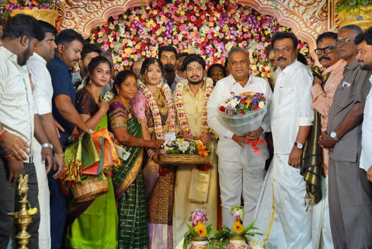அமைச்சர் புஸ்ஸி என். ஆனந்த் கோவையில் திருமண விழாவில் பங்கேற்று மணமக்களை வாழ்த்தினார்